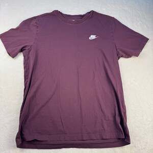 Nike Men's Sportswear Club Short Sleeve T-Shirt Burgundy Crush Size Large